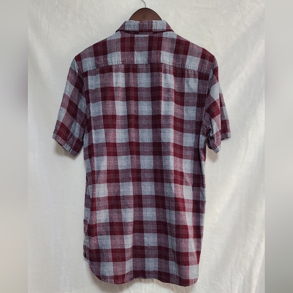 Zipcode Men's Maroon & Gray Plaid Button Down Shirt Size M - Picture 2 of 4